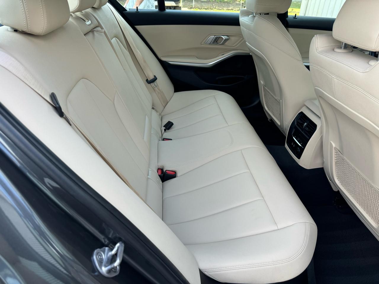 BMW 3-Series 330i xDrive 2020