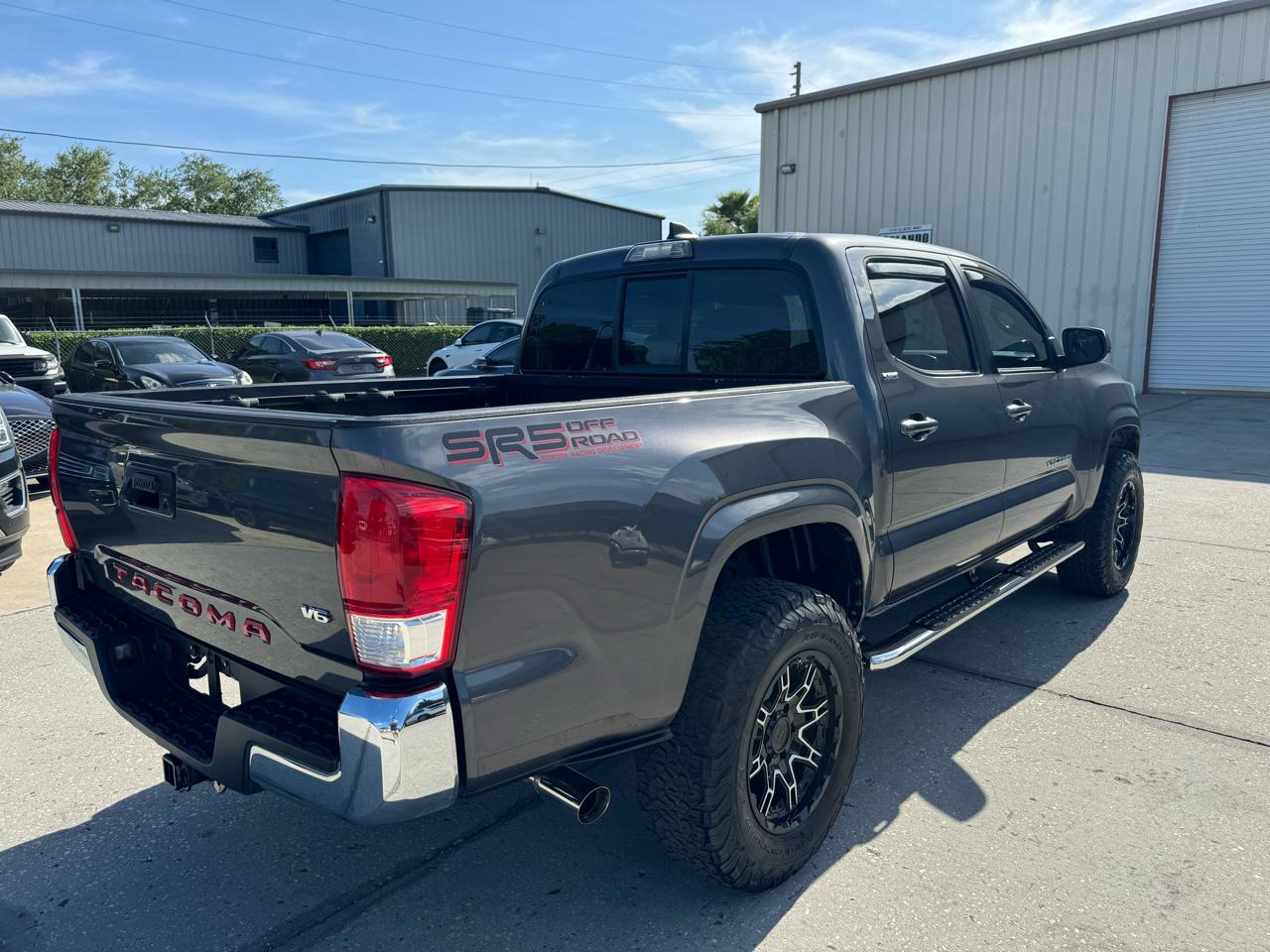 Toyota Tacoma 2WD Double Cab V6 AT SR5 (Natl) 2016