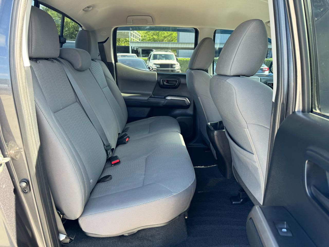 Toyota Tacoma 2WD Double Cab V6 AT SR5 (Natl) 2016