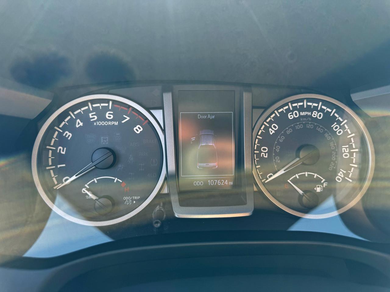 Toyota Tacoma 2WD Double Cab V6 AT SR5 (Natl) 2016