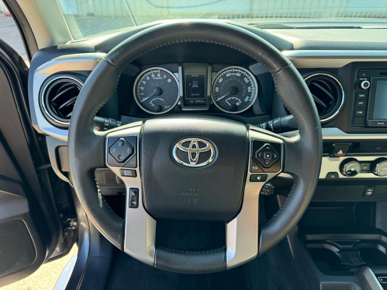 Toyota Tacoma 2WD Double Cab V6 AT SR5 (Natl) 2016