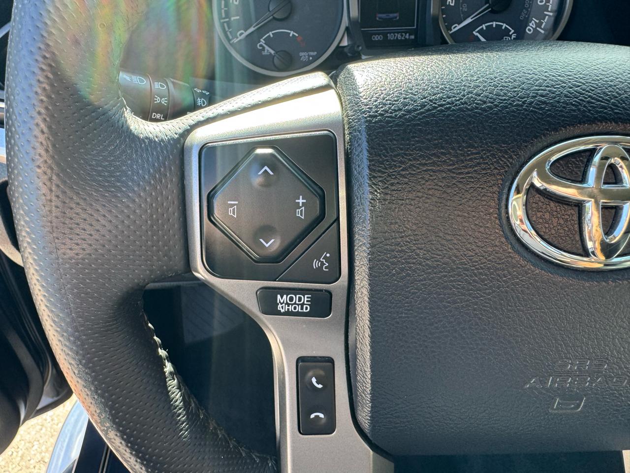 Toyota Tacoma 2WD Double Cab V6 AT SR5 (Natl) 2016