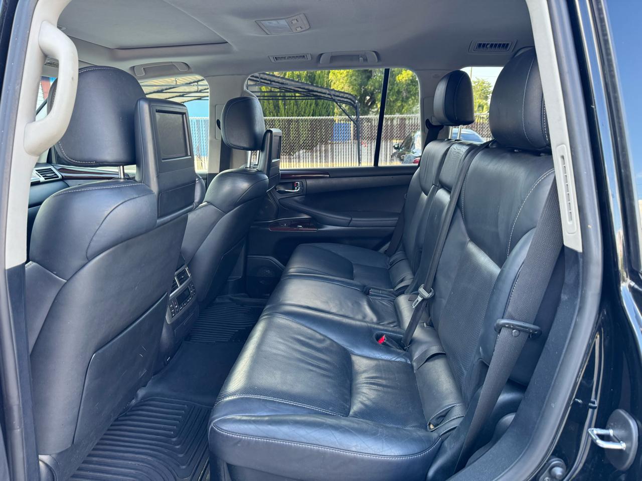 Lexus LX 570 Sport Utility 2015