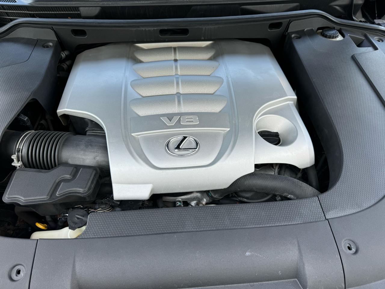 Lexus LX 570 Sport Utility 2015
