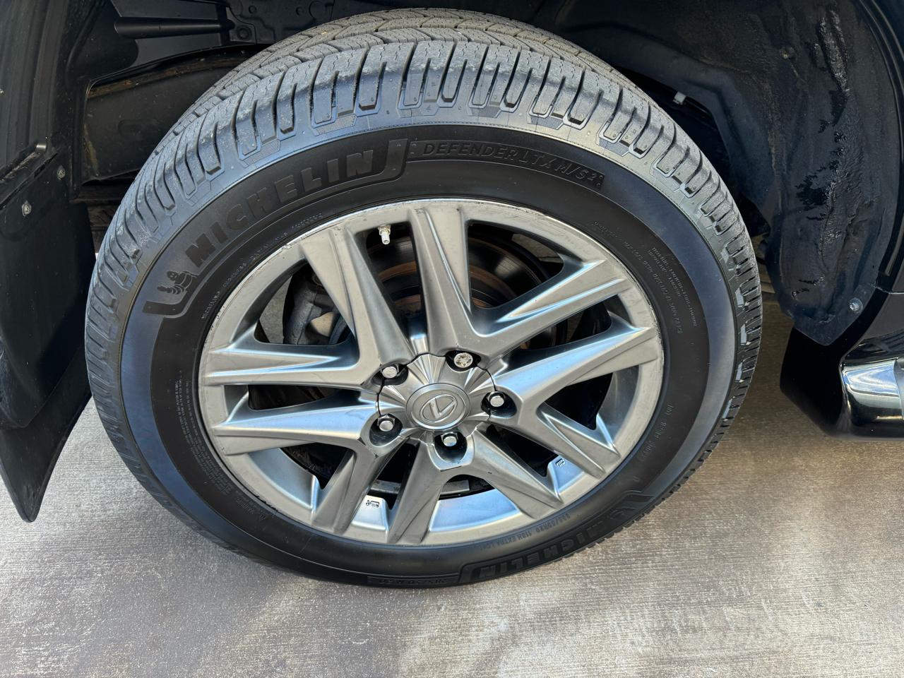 Lexus LX 570 Sport Utility 2015