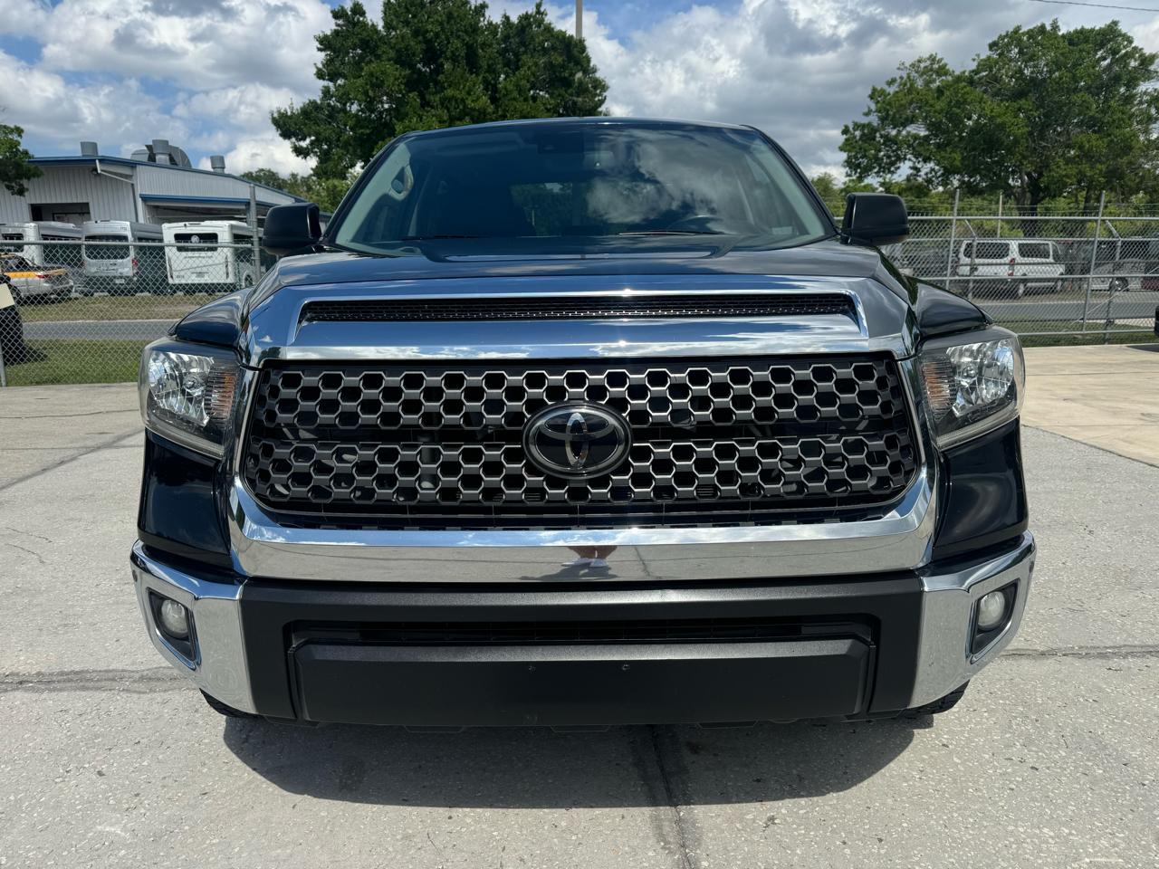 Toyota Tundra SR5 5.7L V8 CrewMax 4WD 2021