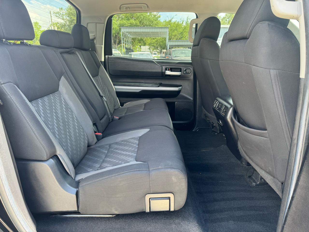 Toyota Tundra SR5 5.7L V8 CrewMax 4WD 2021