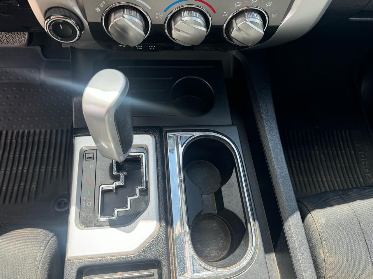 Toyota Tundra SR5 5.7L V8 CrewMax 4WD 2021