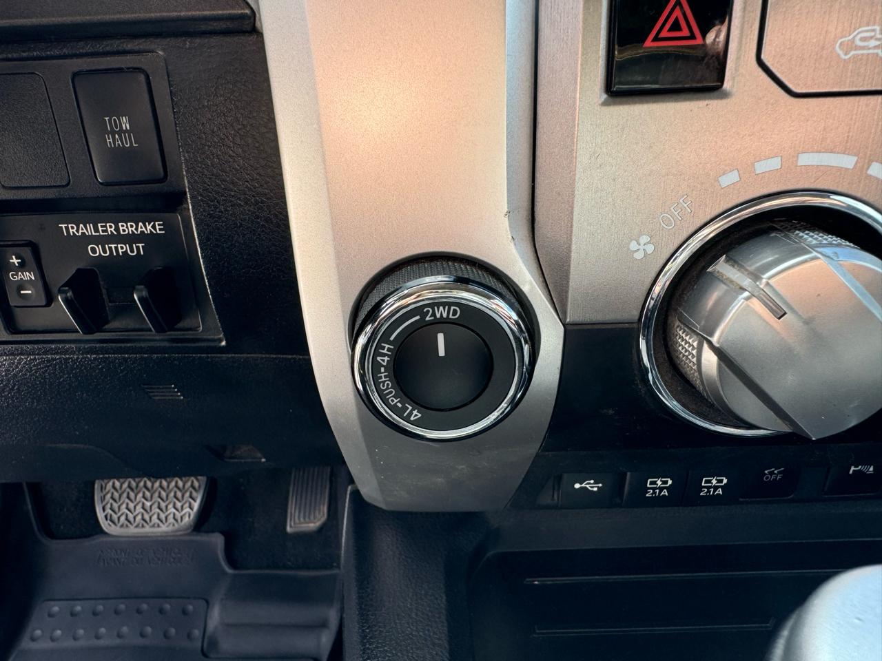 Toyota Tundra SR5 5.7L V8 CrewMax 4WD 2021
