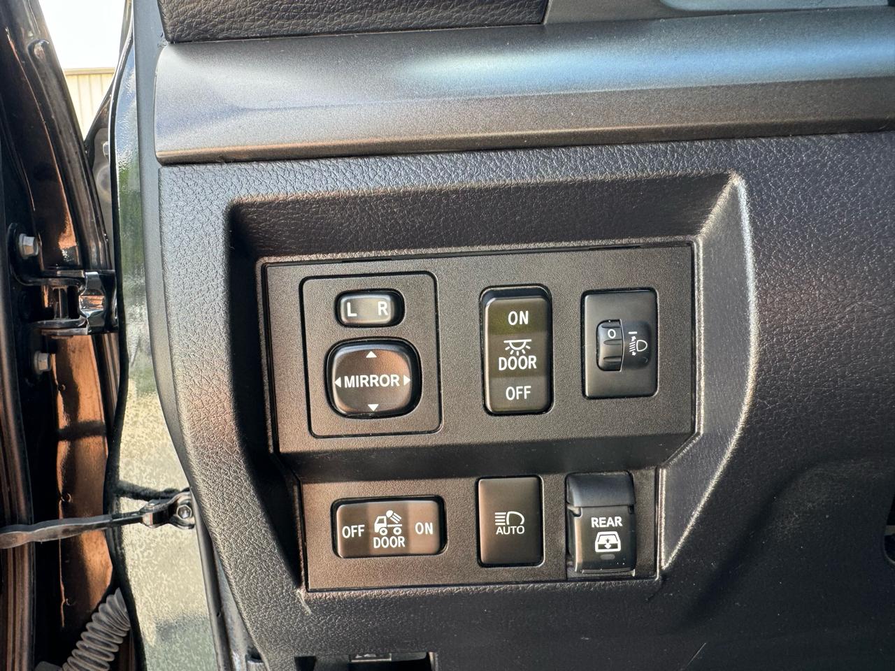 Toyota Tundra SR5 5.7L V8 CrewMax 4WD 2021