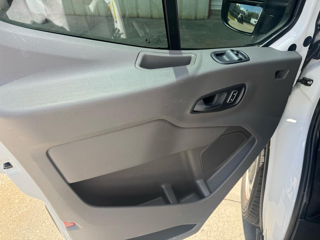 Ford Transit 250 Van 2023