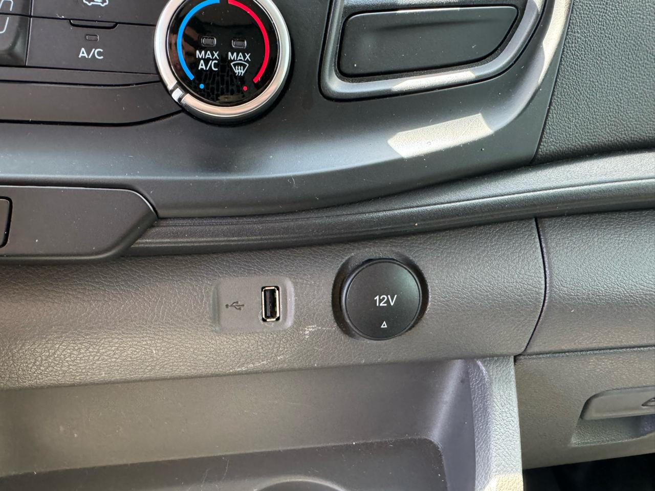 Ford Transit 250 Van 2023