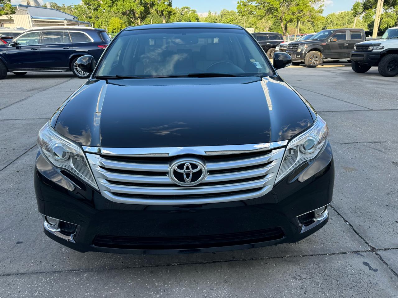 Toyota Avalon Limited 2011