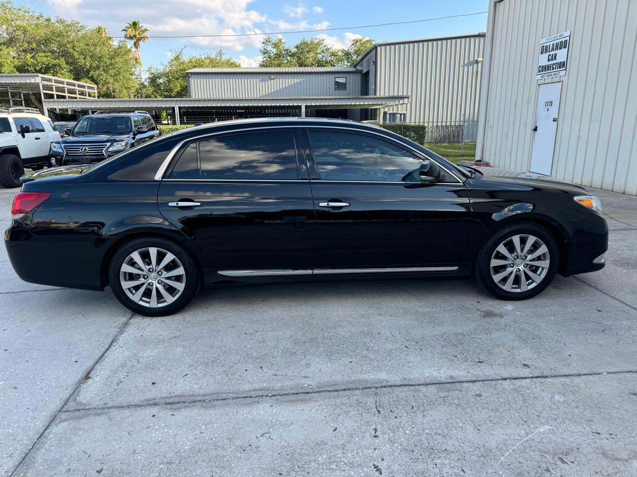 Toyota Avalon Limited 2011