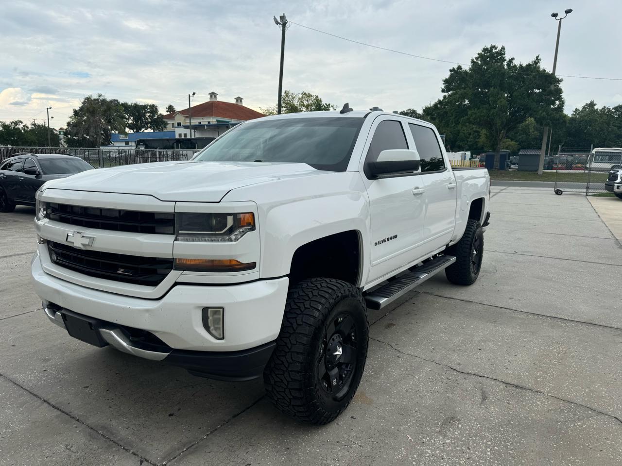 Chevrolet Silverado 1500 LT Crew Cab 4WD 2016