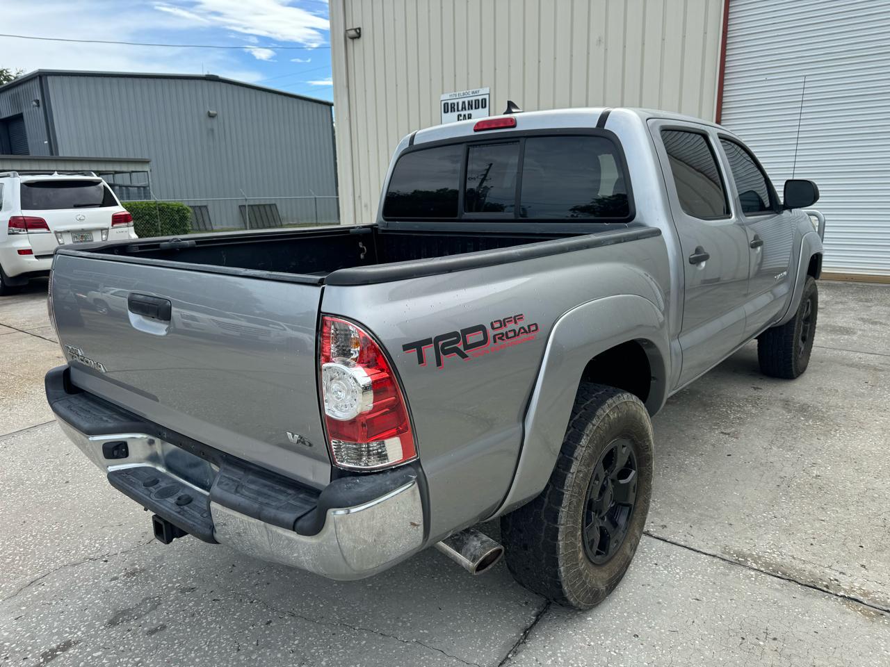 Toyota Tacoma 4WD Double Cab V6 AT TRD Off Road (Natl) 2015