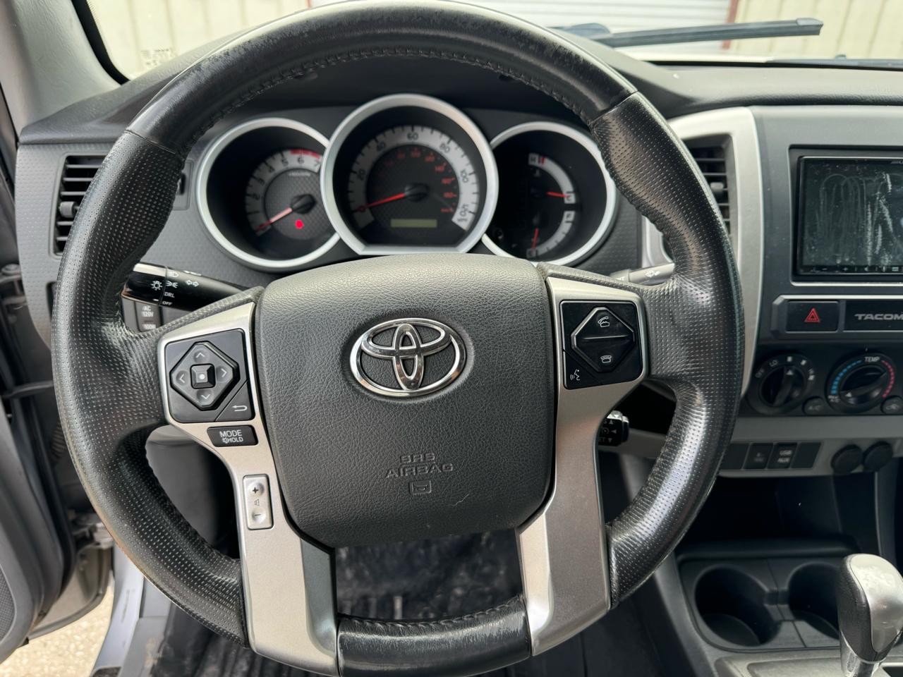 Toyota Tacoma 4WD Double Cab V6 AT TRD Off Road (Natl) 2015