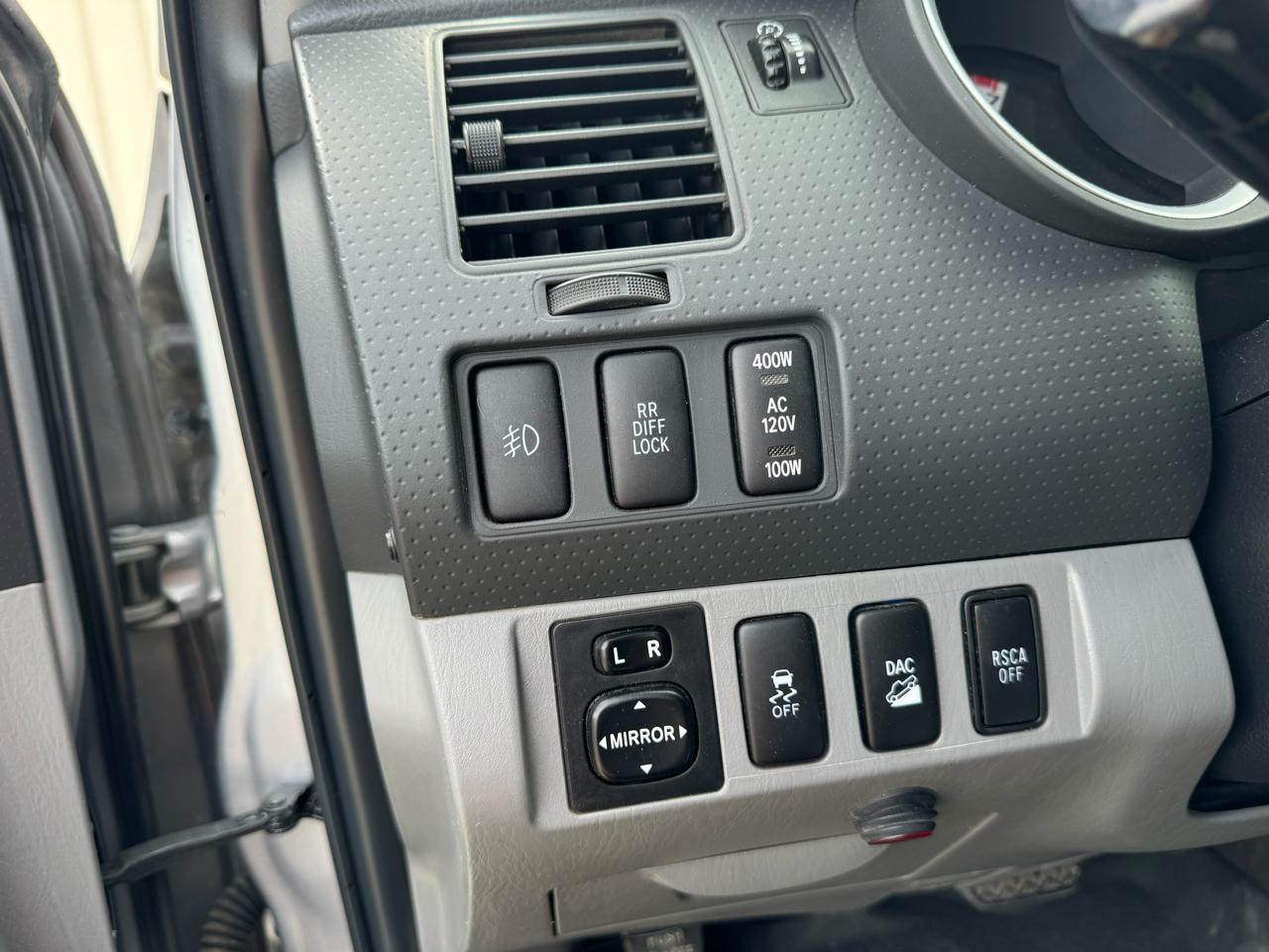 Toyota Tacoma 4WD Double Cab V6 AT TRD Off Road (Natl) 2015
