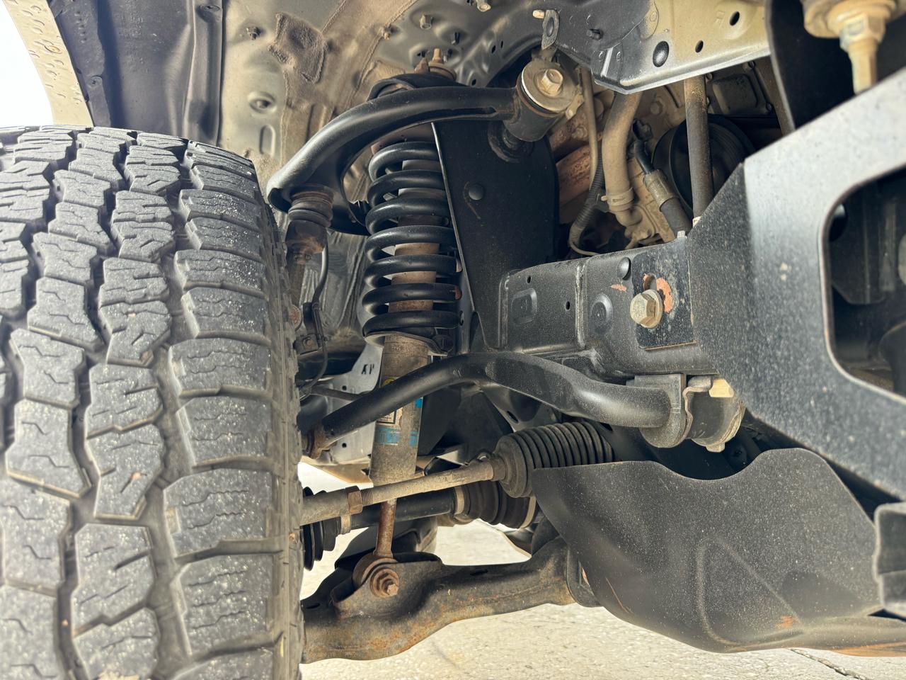Toyota Tacoma 4WD Double Cab V6 AT TRD Off Road (Natl) 2015