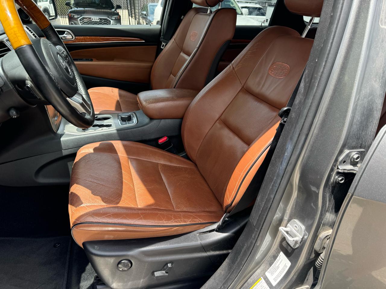 Jeep Grand Cherokee Overland 4WD 2012