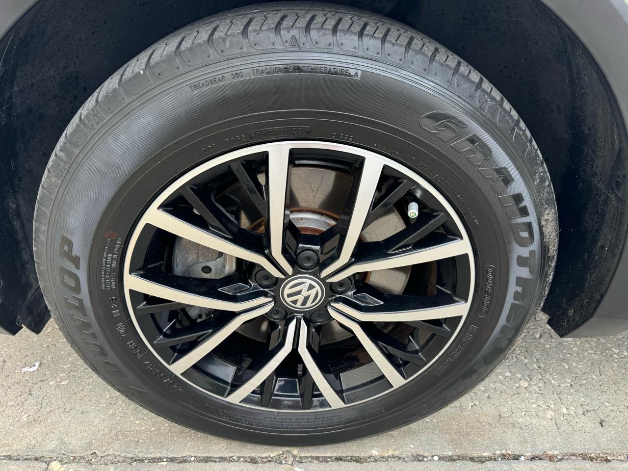 Volkswagen Tiguan SE 2021