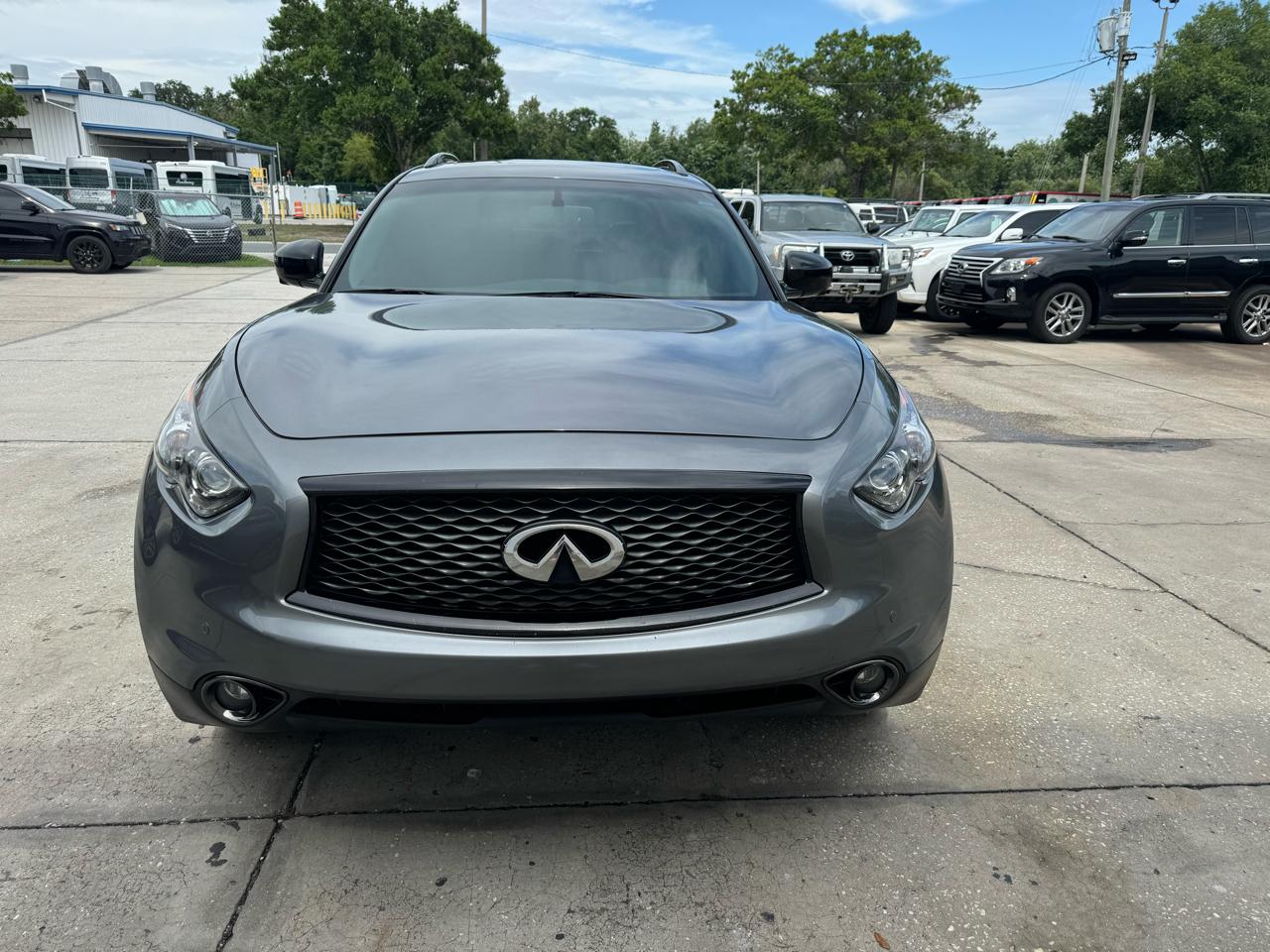 Infiniti QX70  2017