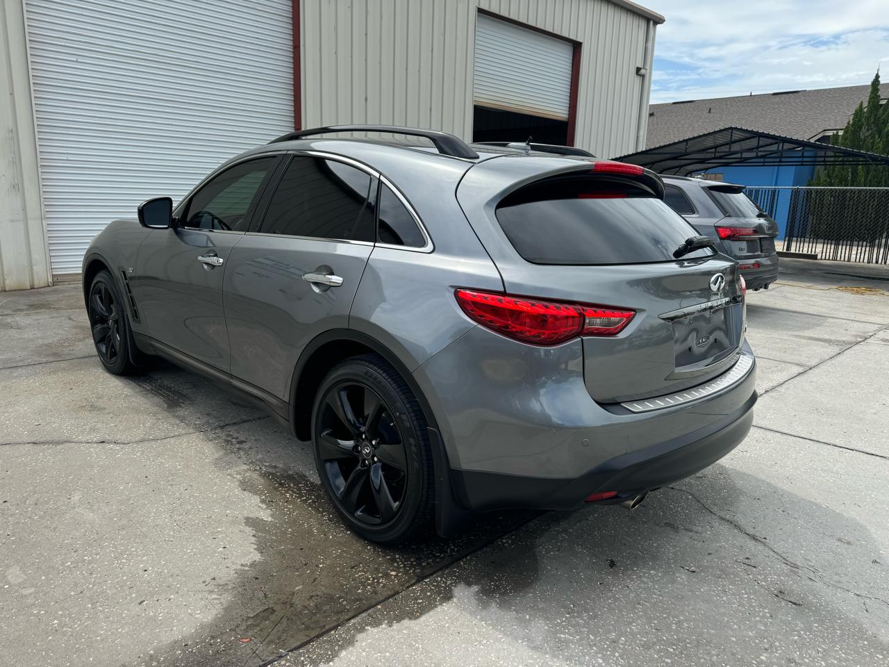 Infiniti QX70  2017