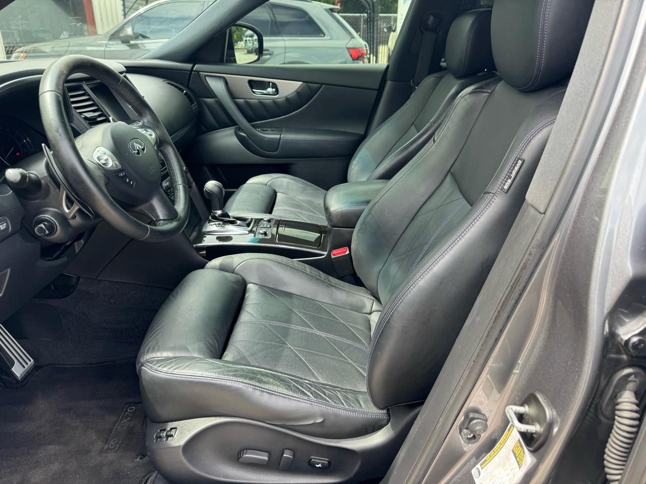 Infiniti QX70  2017