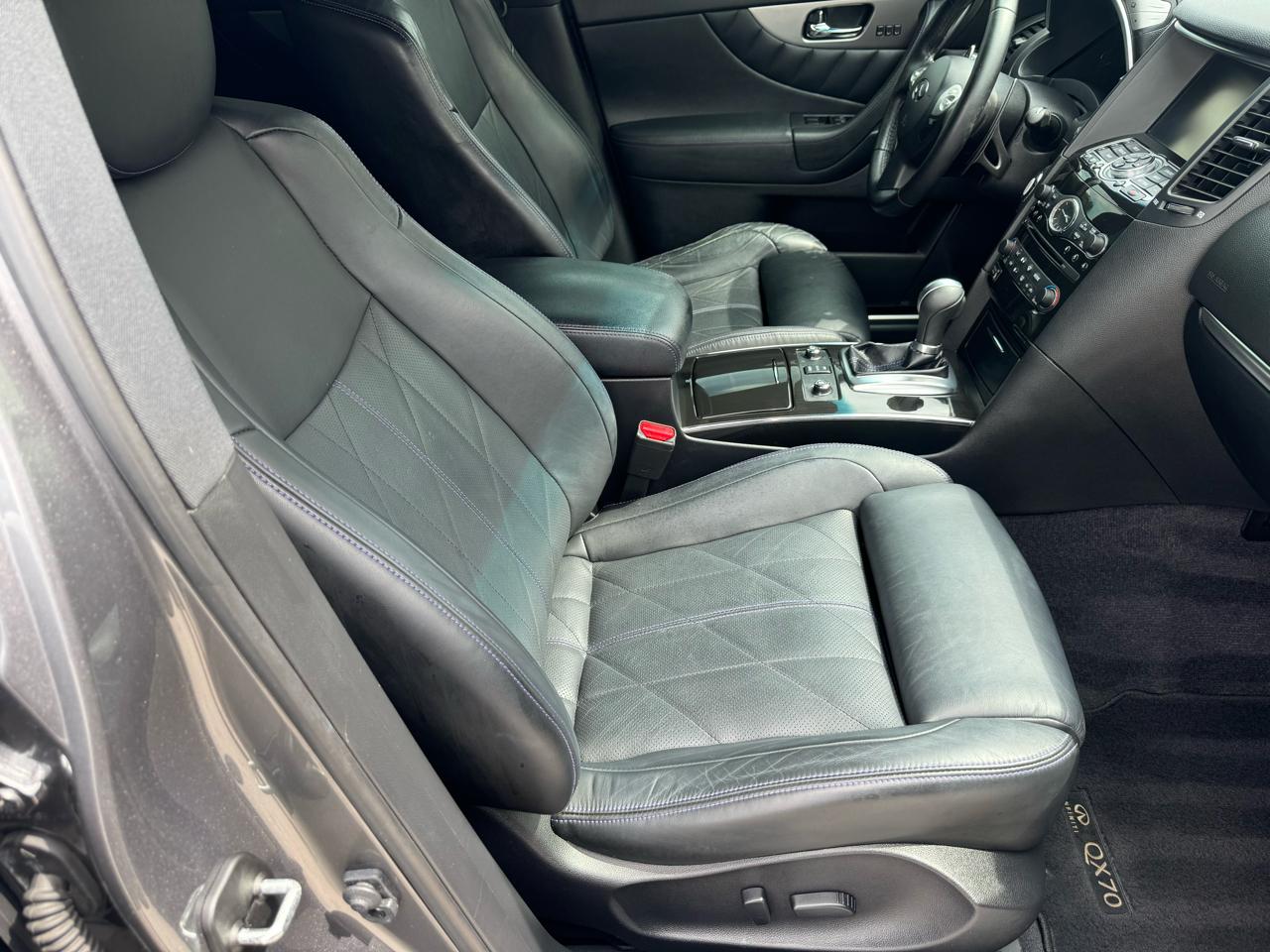 Infiniti QX70  2017