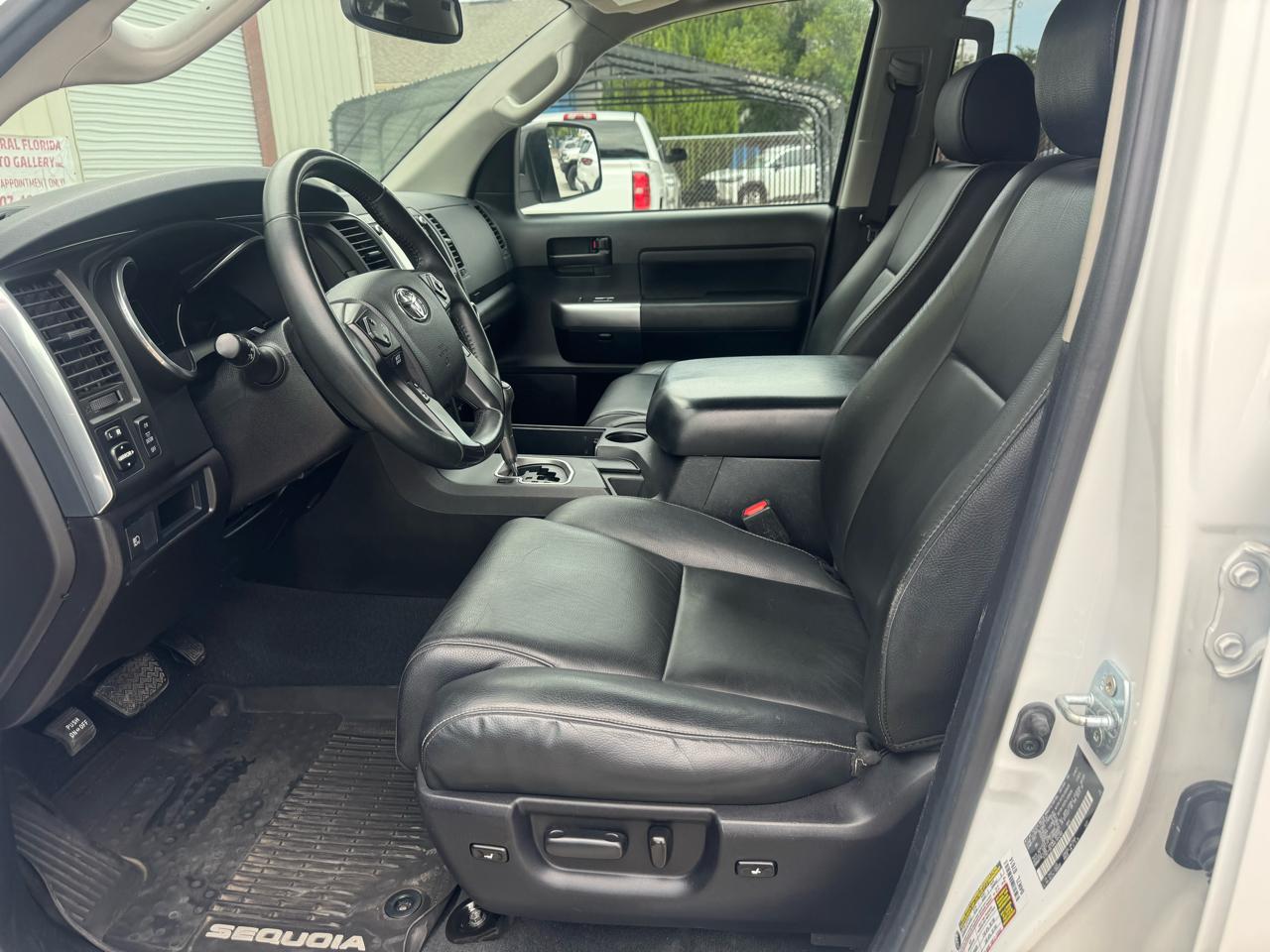 Toyota Sequoia TRD Sport 4WD 2021