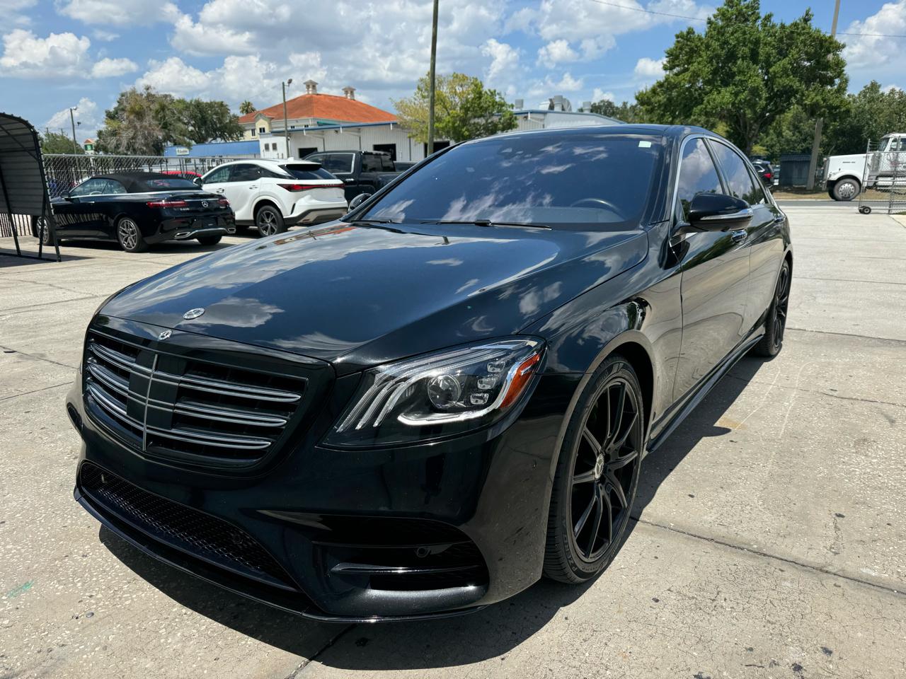 Mercedes-Benz S-Class S560 2019