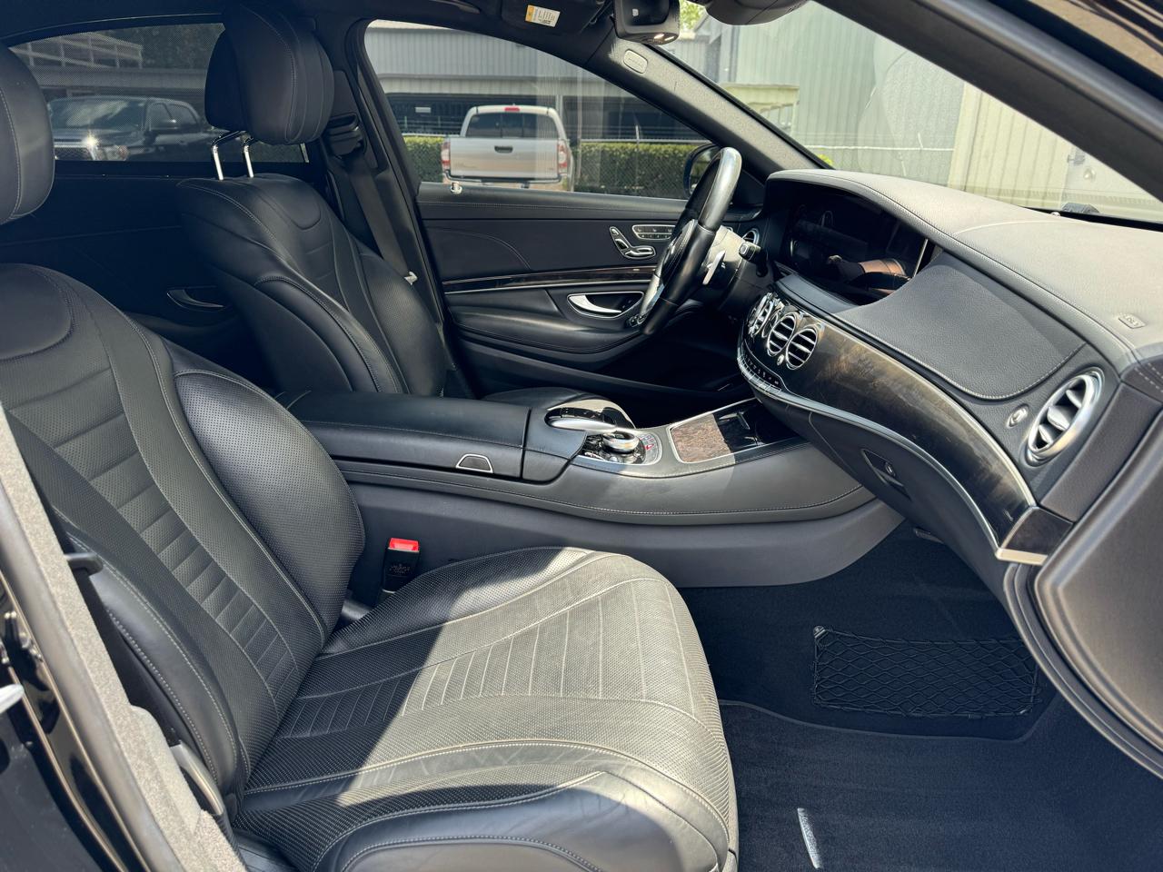 Mercedes-Benz S-Class S560 2019