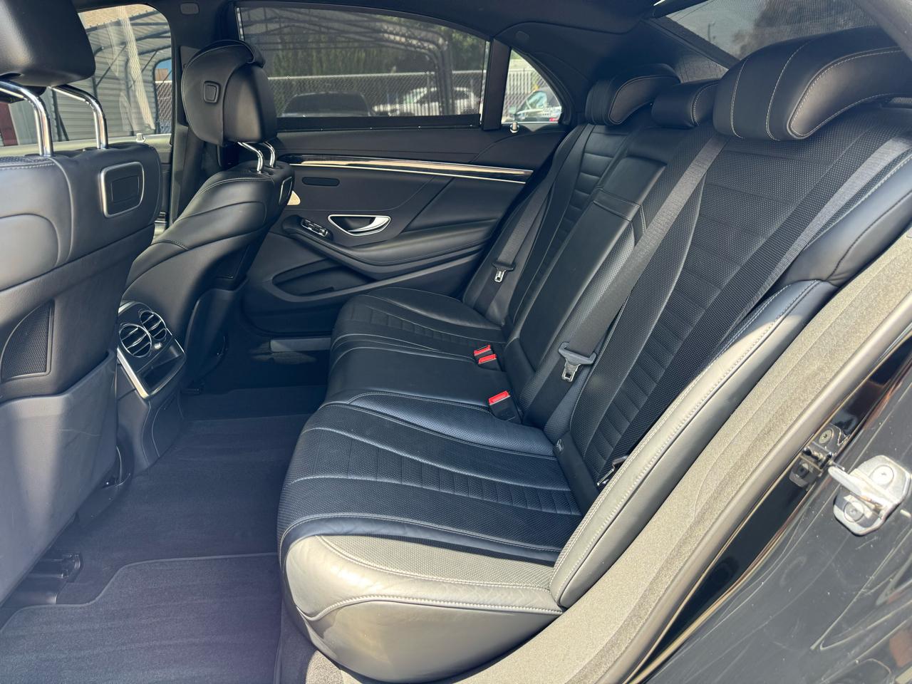 Mercedes-Benz S-Class S560 2019
