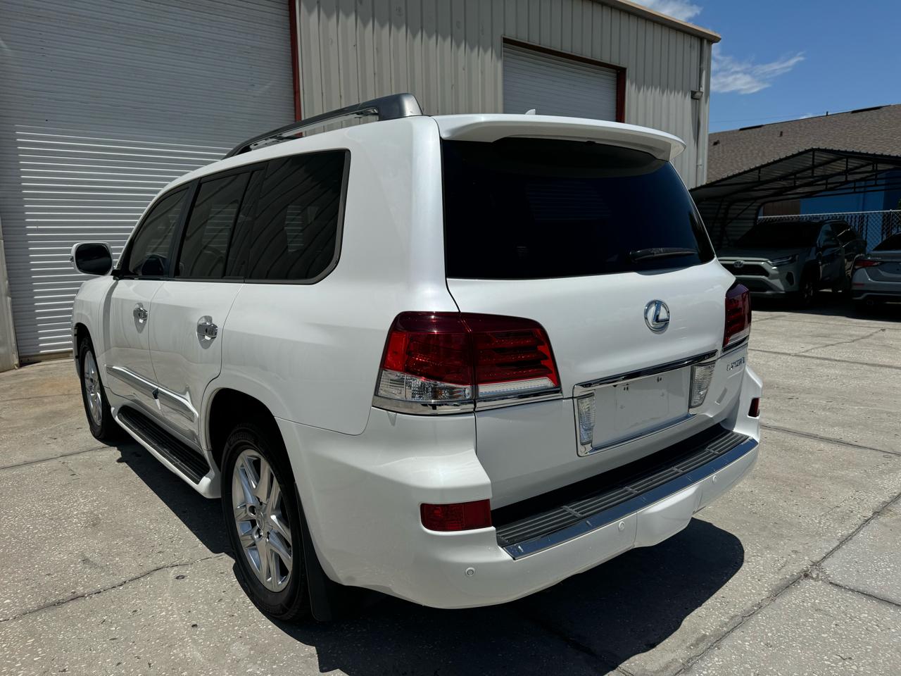 Lexus LX 570 Sport Utility 2013