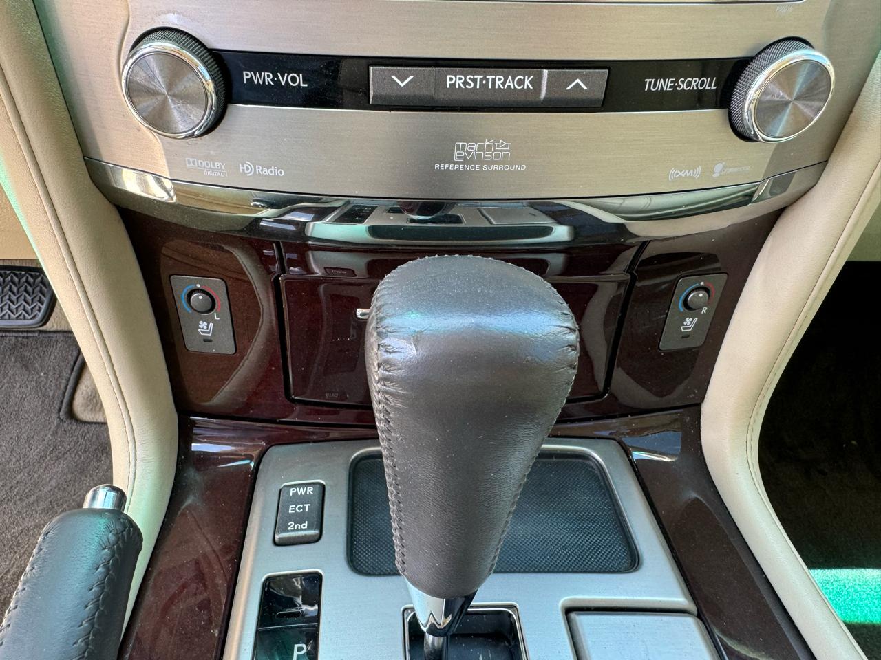 Lexus LX 570 Sport Utility 2013