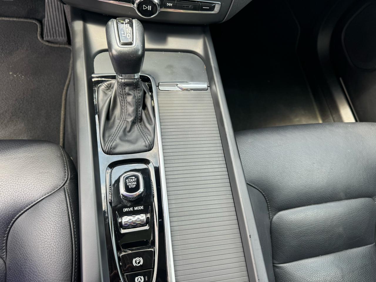 Volvo XC60 T5 Momentum 2020