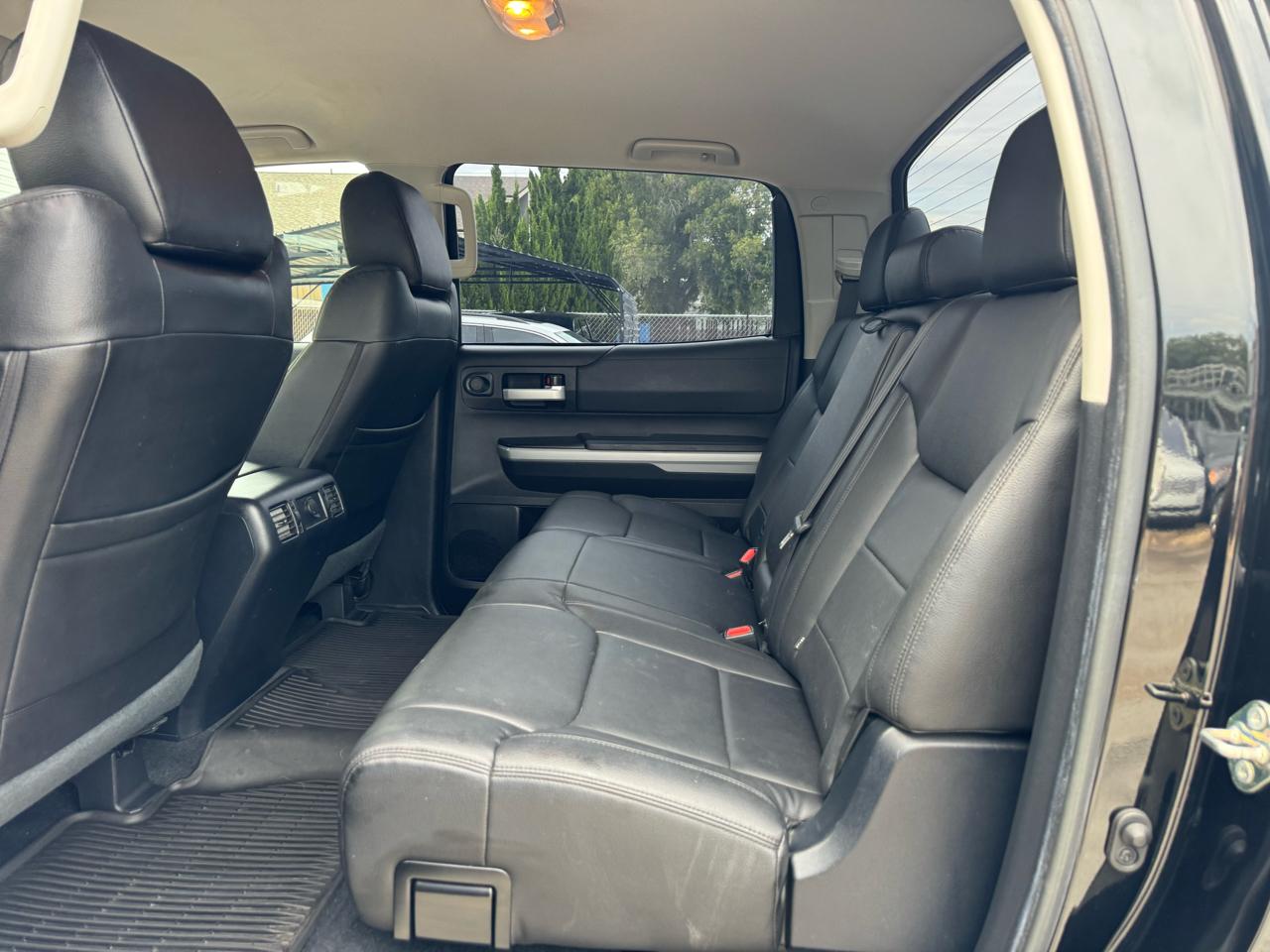 Toyota Tundra SR5 CrewMax 5.7L 4WD 2020