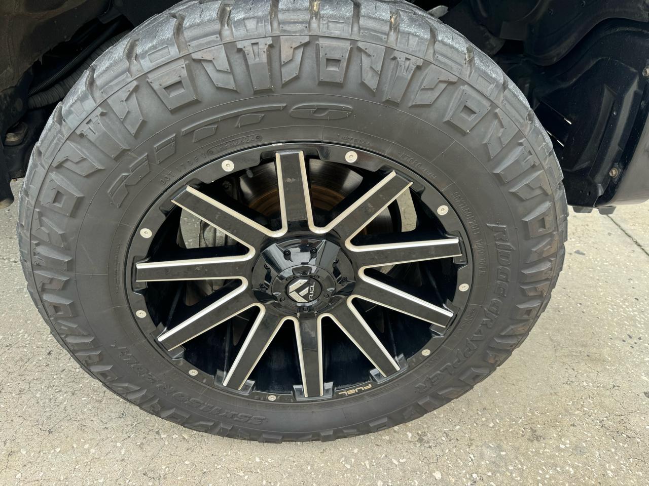 Toyota Tundra SR5 CrewMax 5.7L 4WD 2020