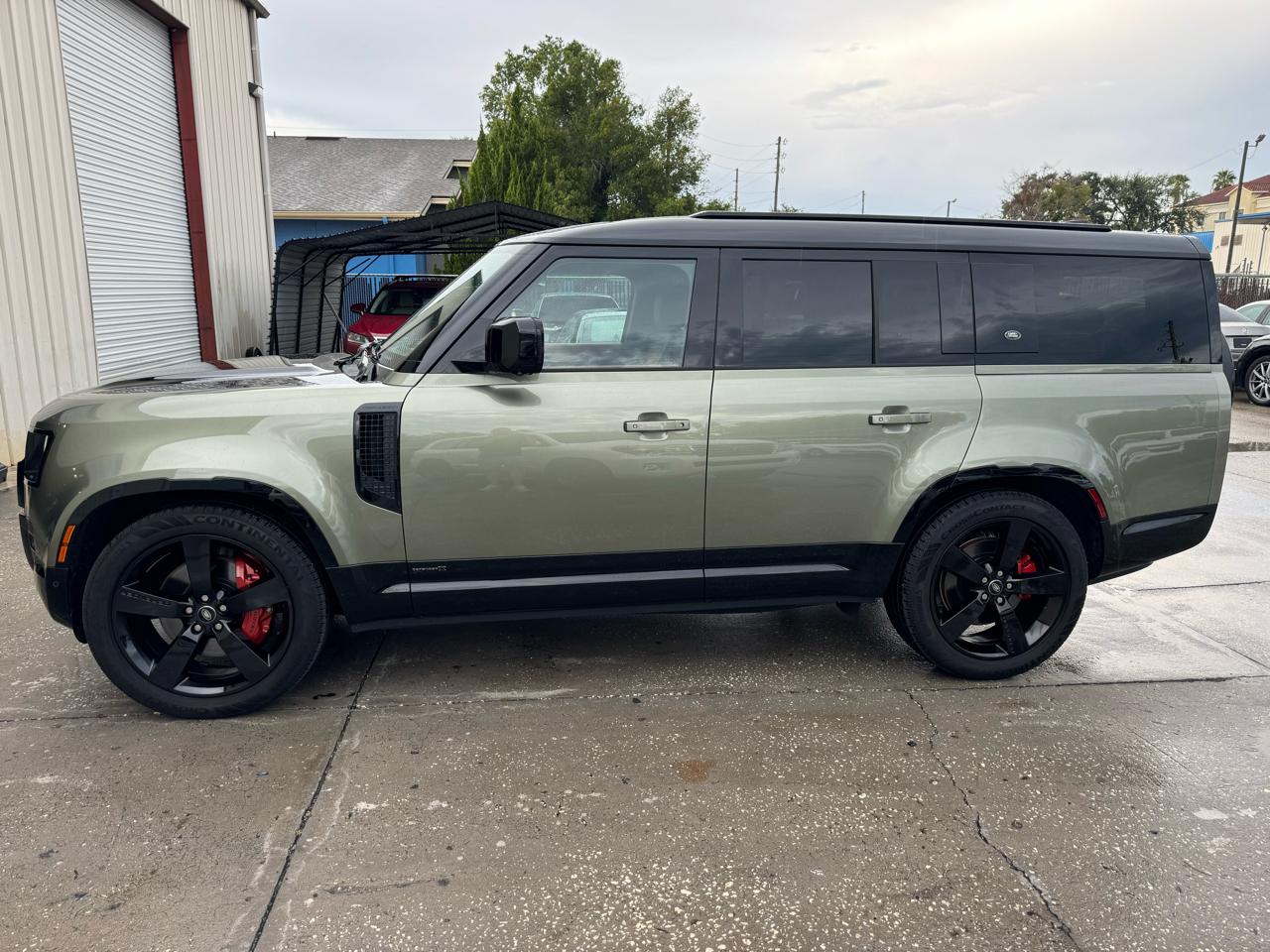 Land Rover Defender 130 X 2024