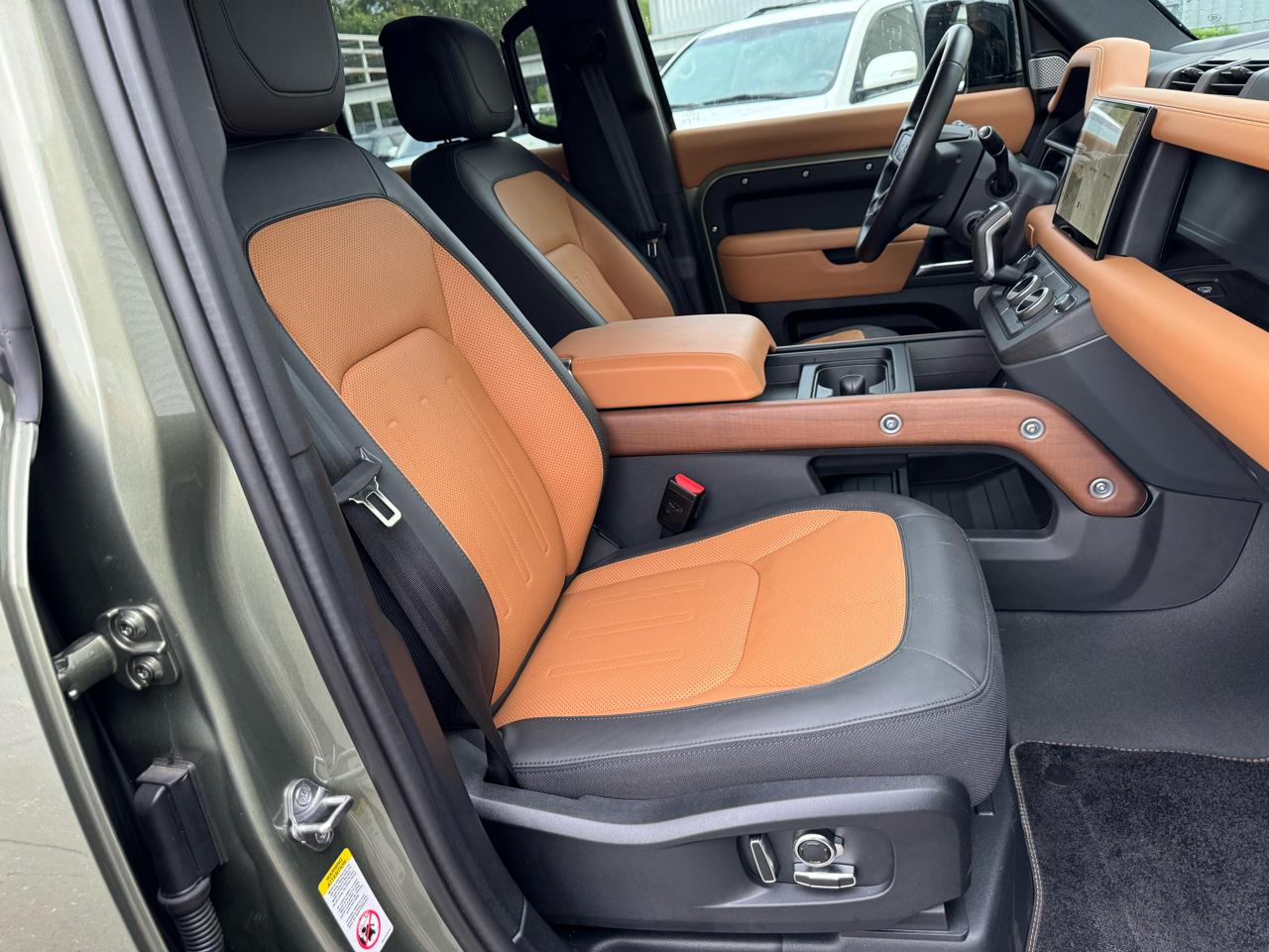 Land Rover Defender 130 X 2024