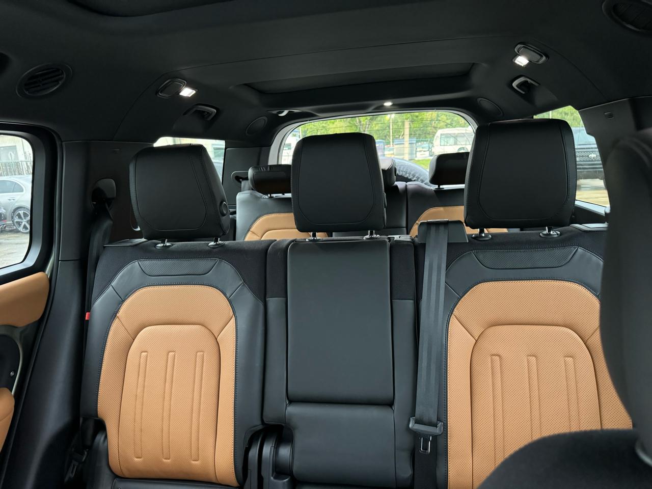 Land Rover Defender 130 X 2024
