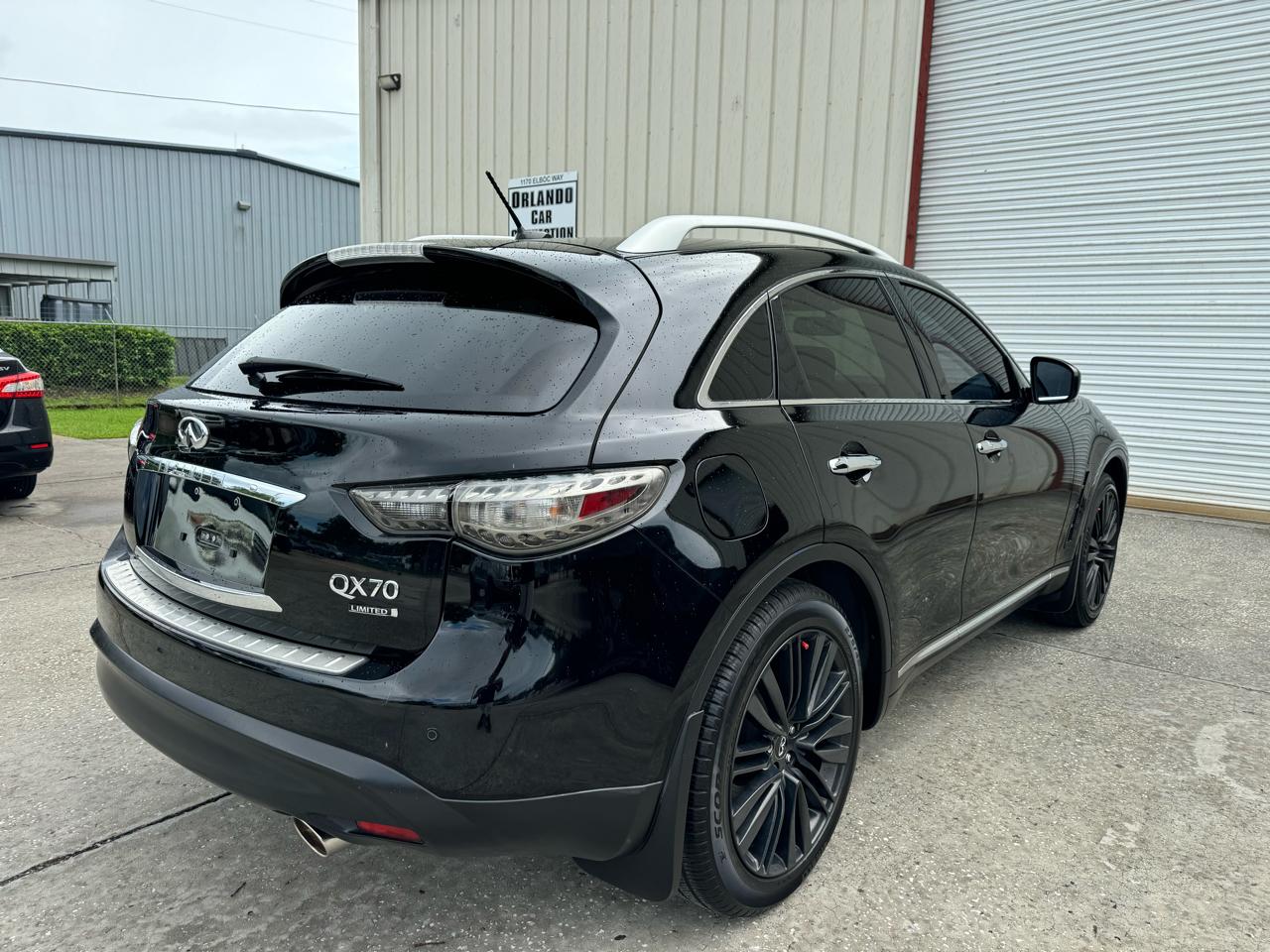 Infiniti QX70  2017