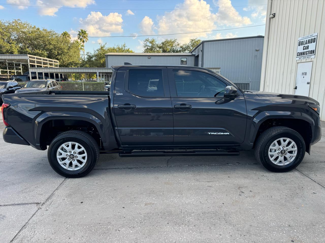 Toyota Tacoma SR5 Double Cab I4 2WD 2024