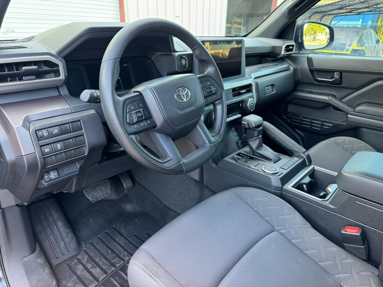 Toyota Tacoma SR5 Double Cab I4 2WD 2024
