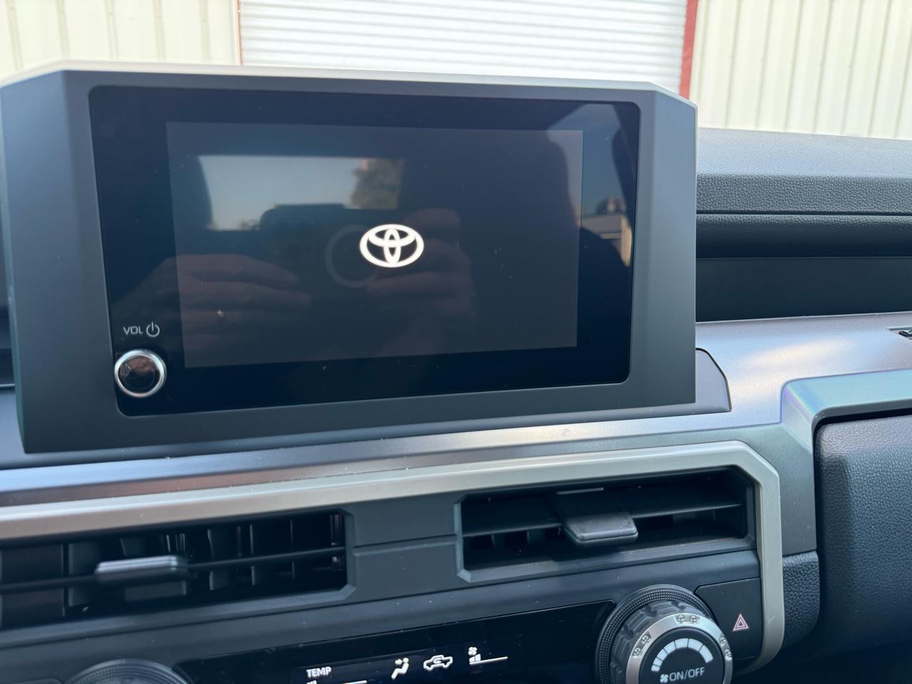 Toyota Tacoma SR5 Double Cab I4 2WD 2024