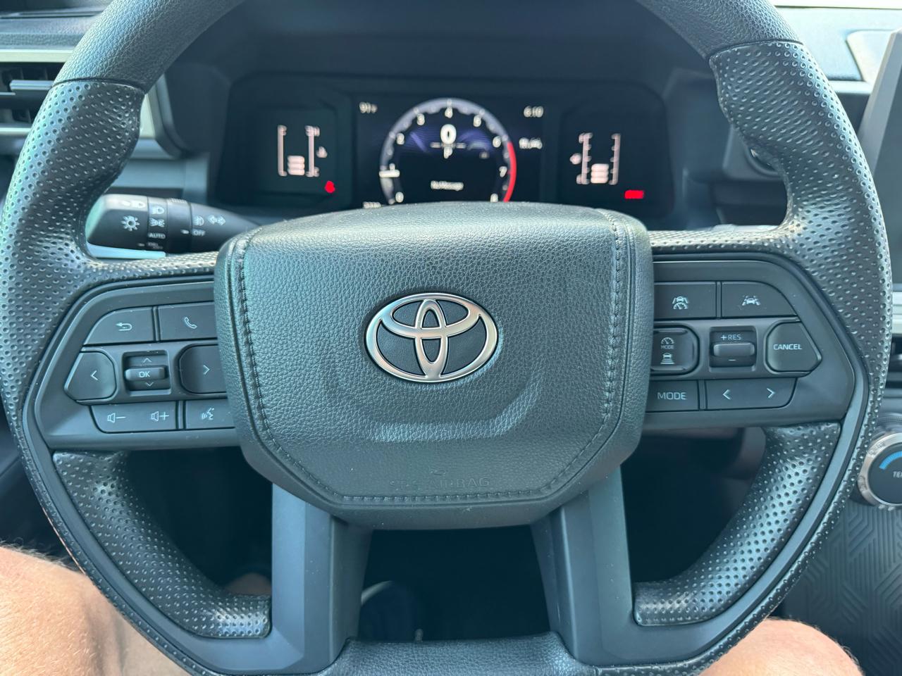 Toyota Tacoma SR5 Double Cab I4 2WD 2024