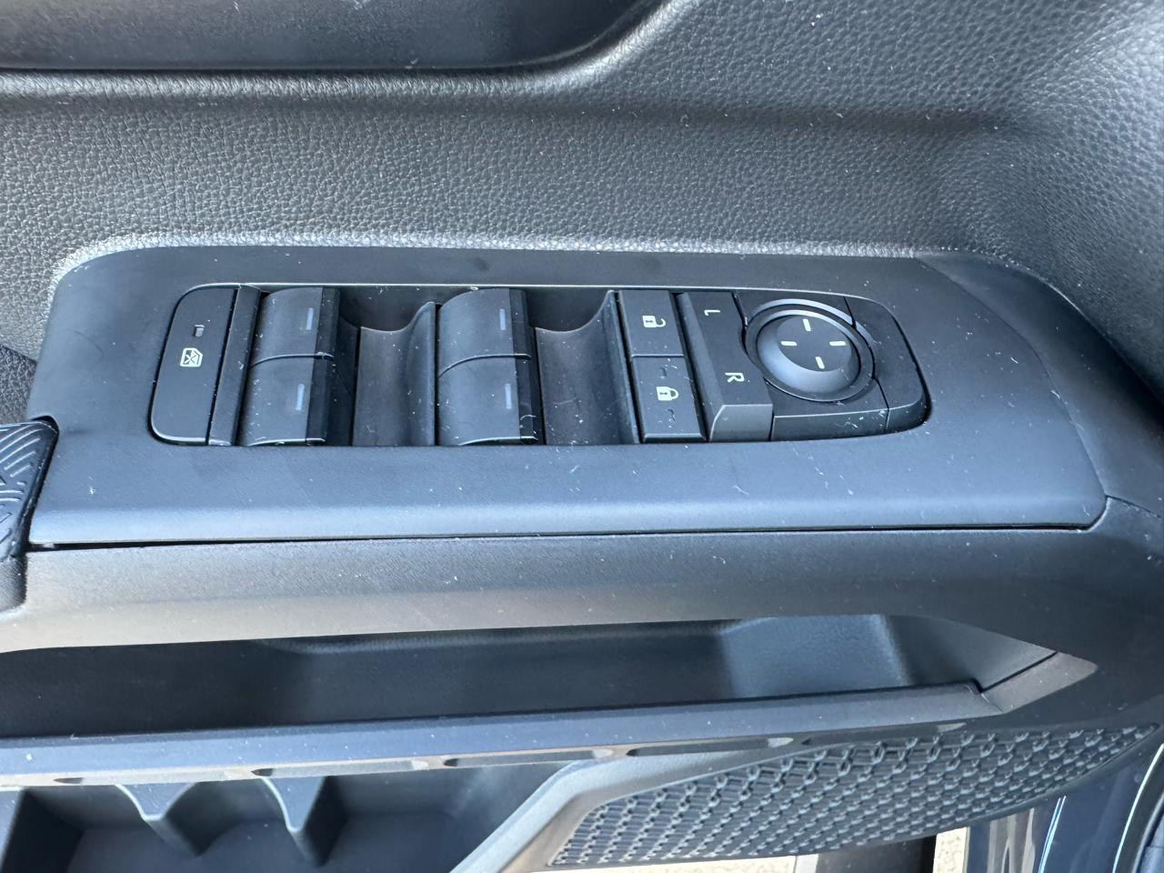 Toyota Tacoma SR5 Double Cab I4 2WD 2024