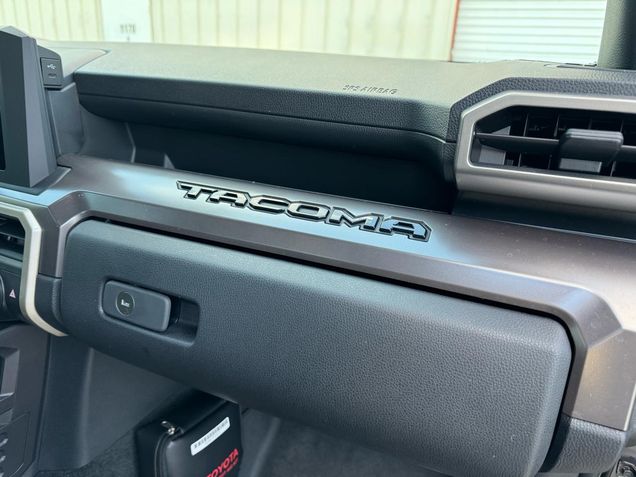 Toyota Tacoma SR5 Double Cab I4 2WD 2024
