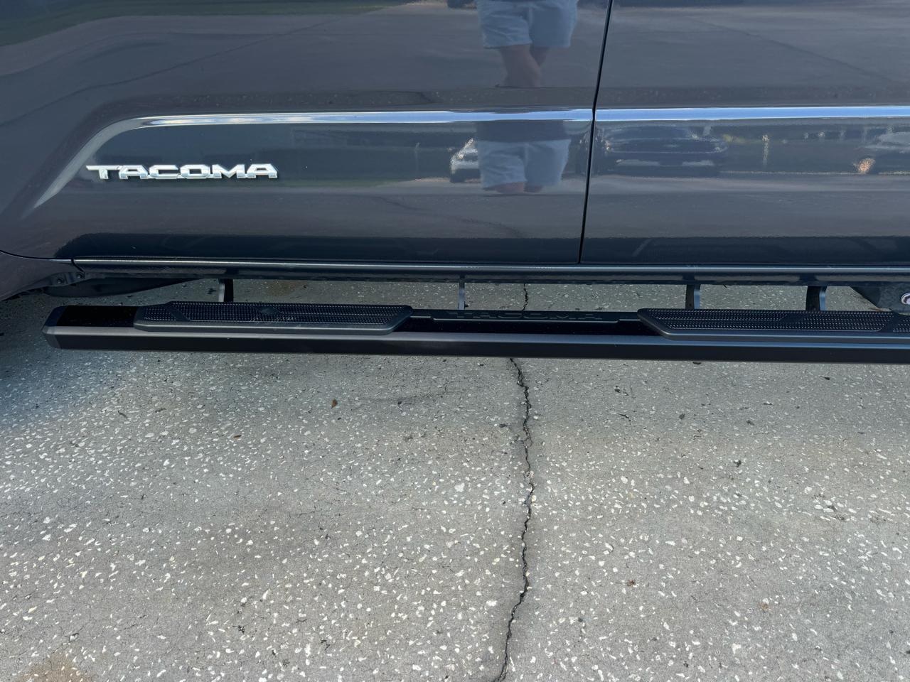 Toyota Tacoma SR5 Double Cab I4 2WD 2024