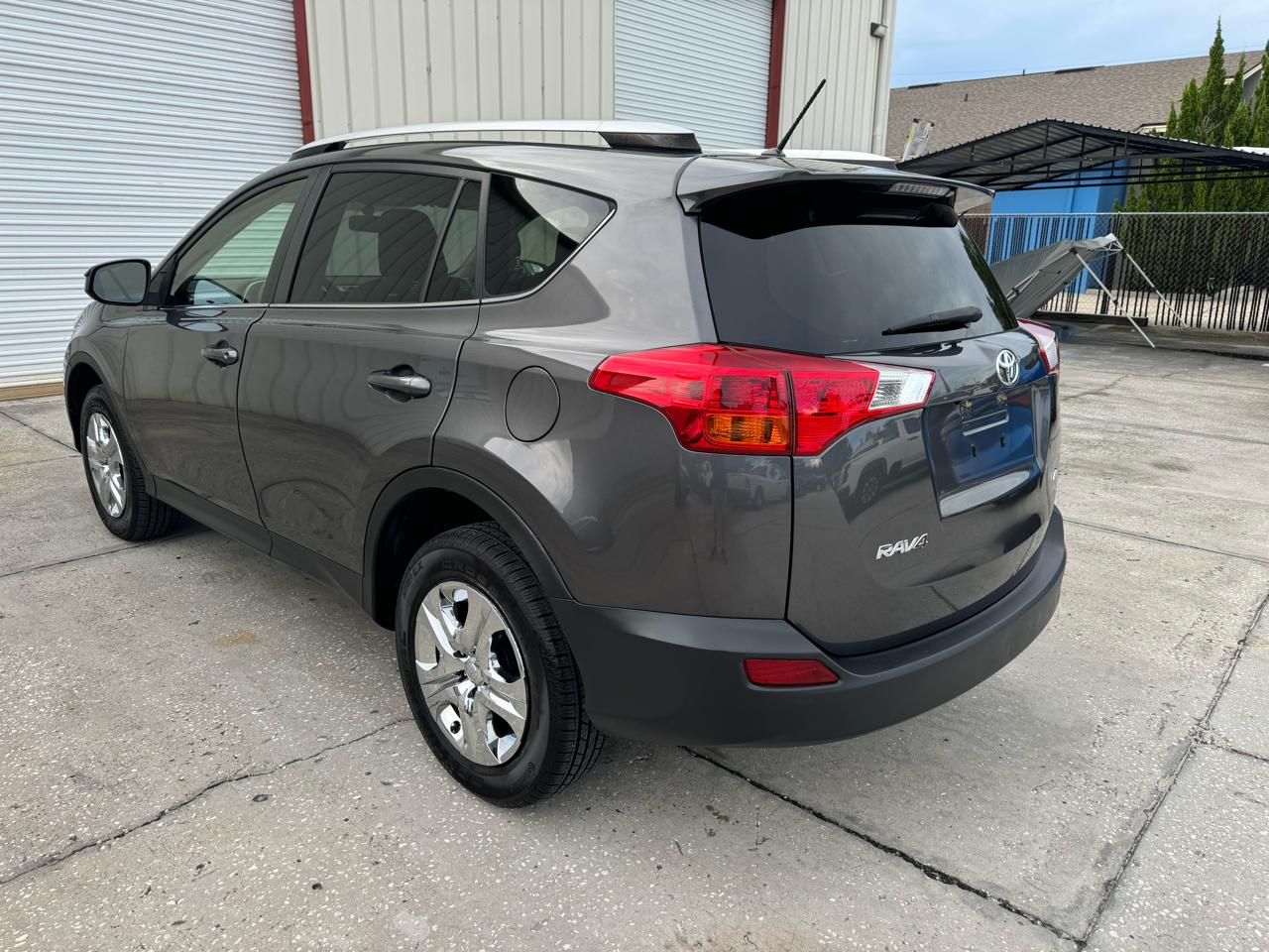 Toyota RAV4 LE FWD 2014